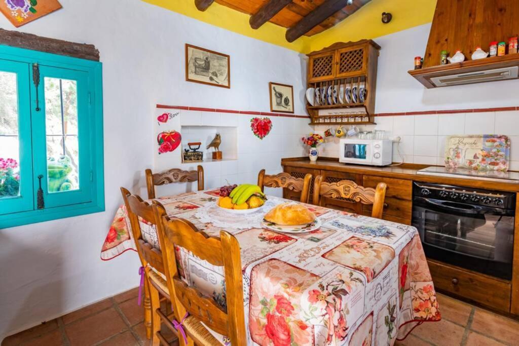 Casa Rosa, Con Encanto Y Piscina Climatizada Frigiliana Zewnętrze zdjęcie